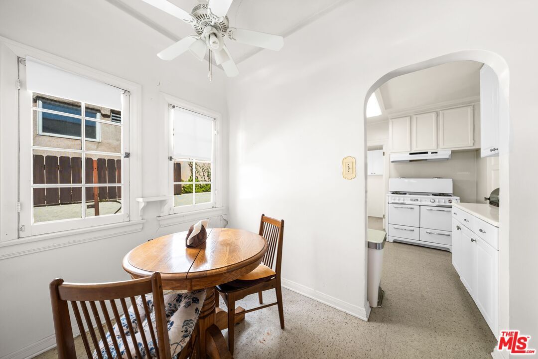 Dining room, Interior, Kitchen