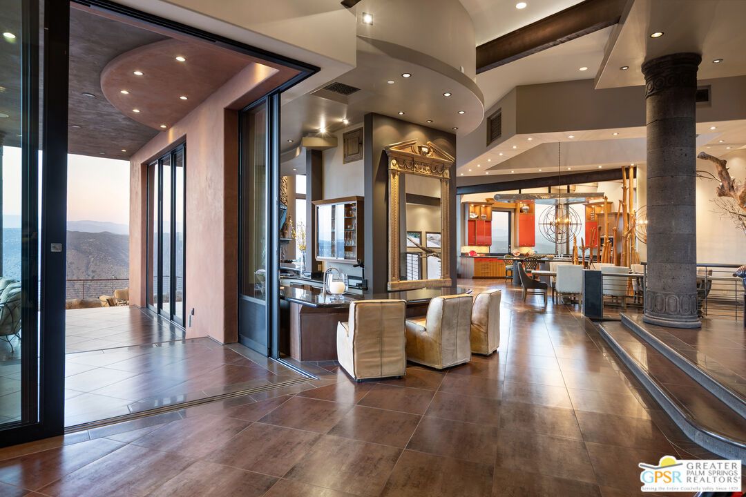 Dining room, Interior, Recessed Lighting