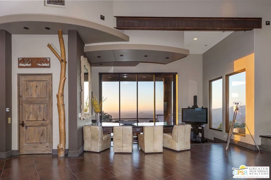 Interior, Recessed Lighting, Water, Wood Texture Flooring