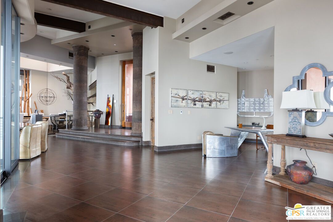 Dining room, Interior, Recessed Lighting, Wooden Beams