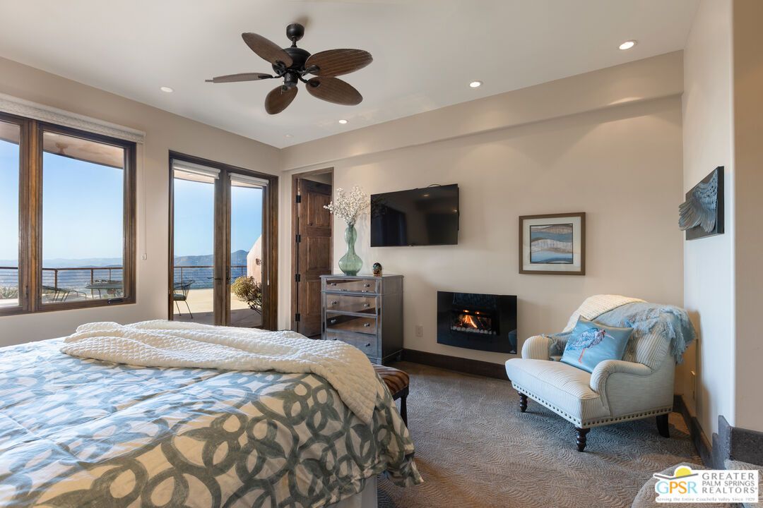 Bedroom, Fireplace, Interior, Recessed Lighting, Water