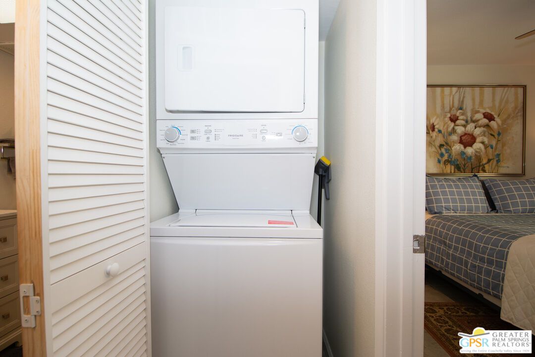 Interior, Utility Closets, Washer