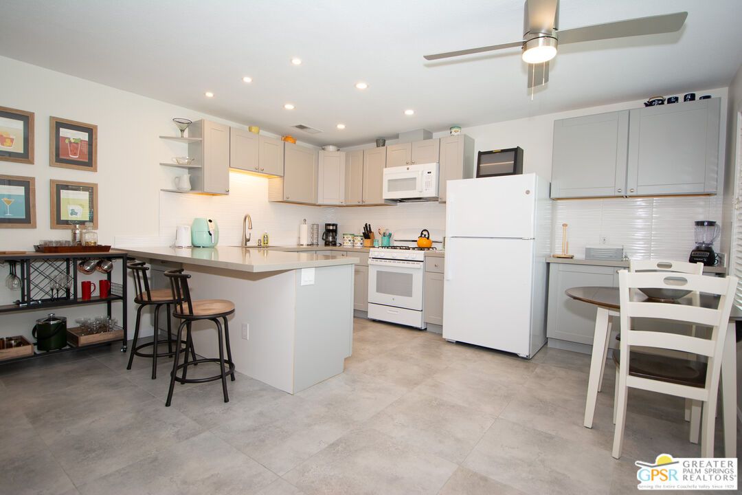 Interior, Kitchen, Recessed Lighting