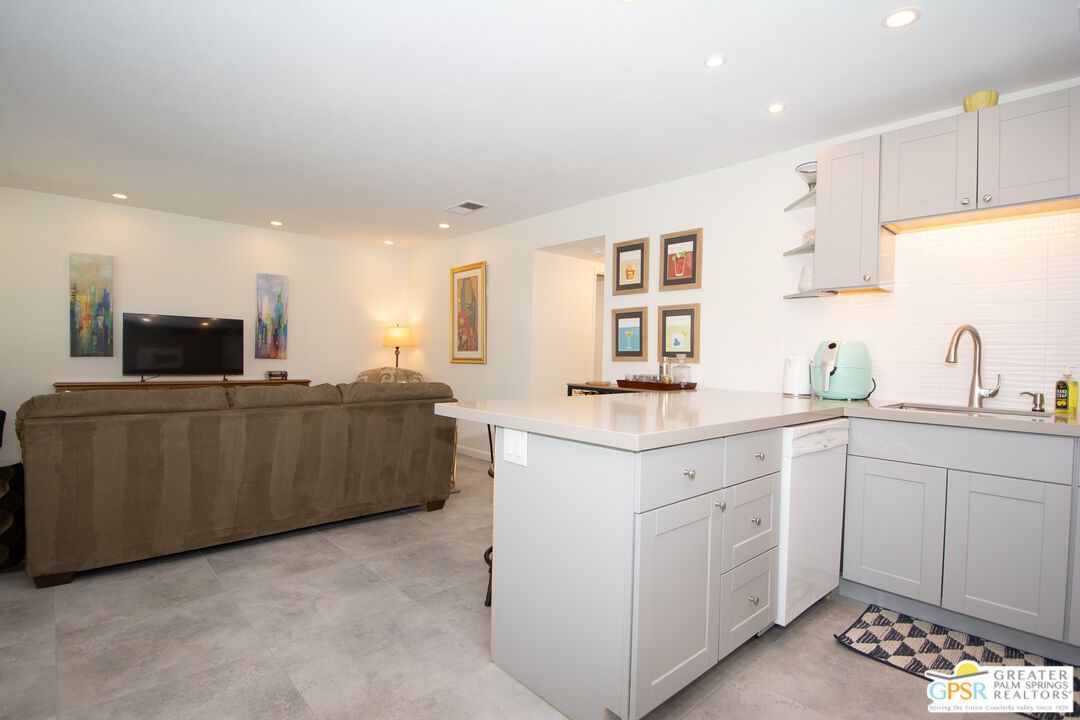 Interior, Kitchen, Living room, Recessed Lighting