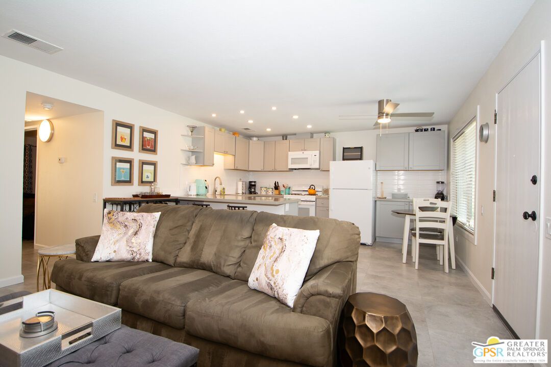 Dining room, Interior, Kitchen, Living room, Pendant Lights, Recessed Lighting