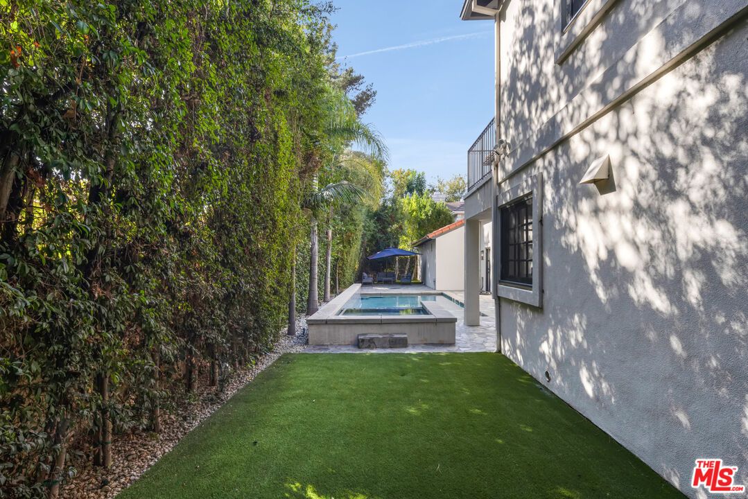 Backyard, Exterior, Hot Tub