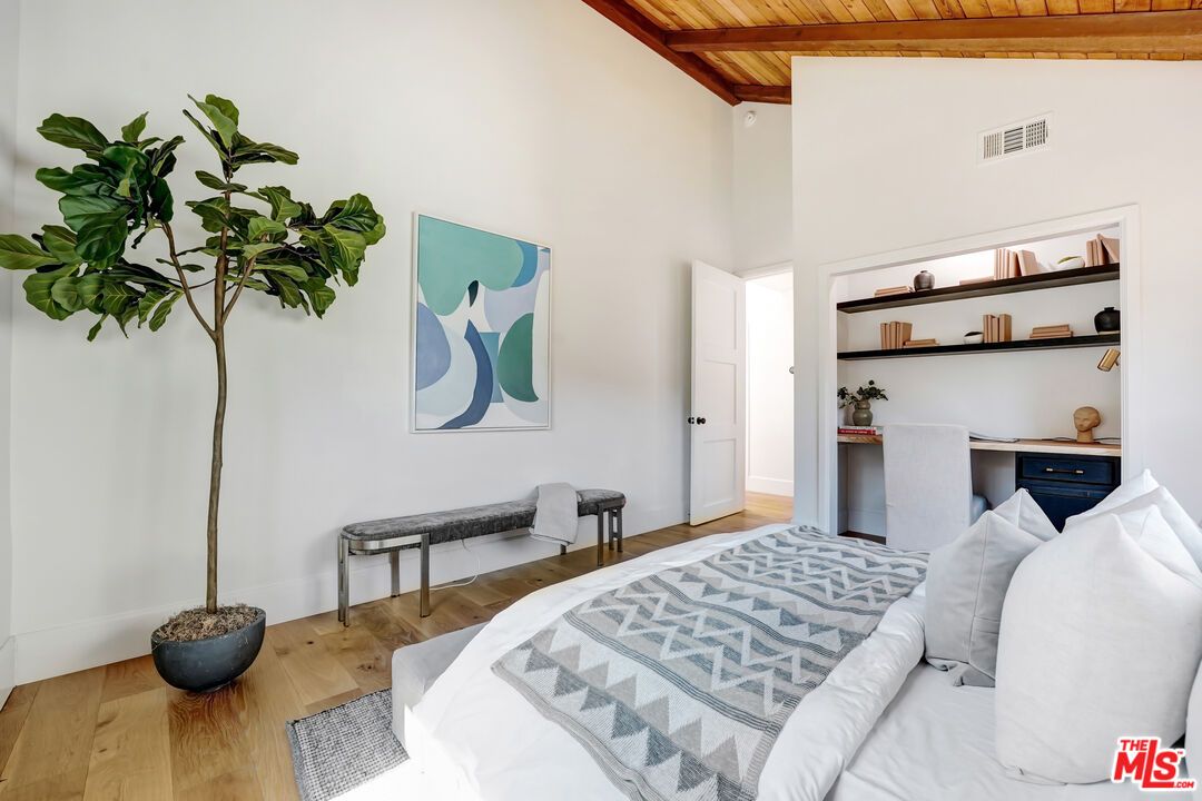 Bedroom, Interior, Wooden Beams, Wooden Ceilings, Wood Texture Flooring