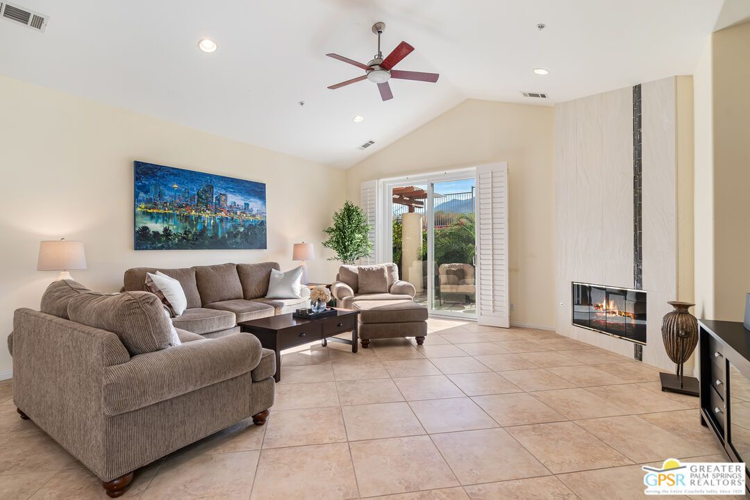 Fireplace, Interior, Living room, Recessed Lighting