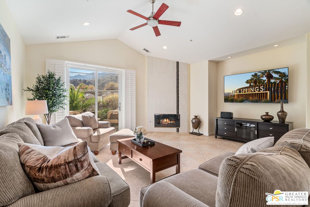 Fireplace, Interior, Living room, Recessed Lighting