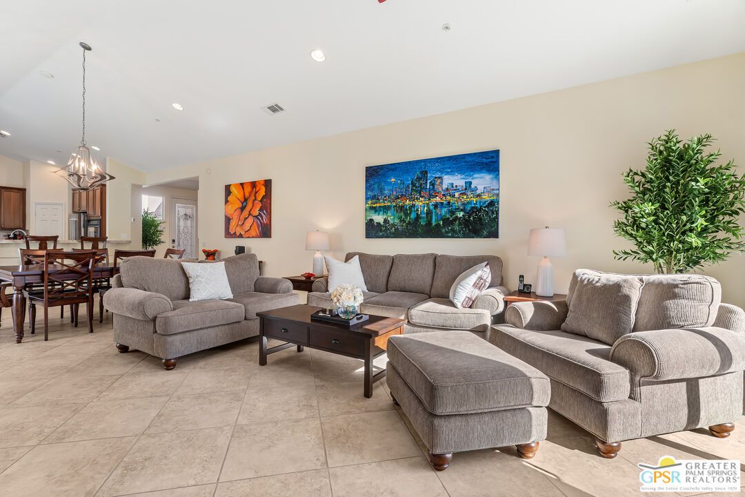 Chandelier, Dining room, Interior, Living room, Pendant Lights, Recessed Lighting