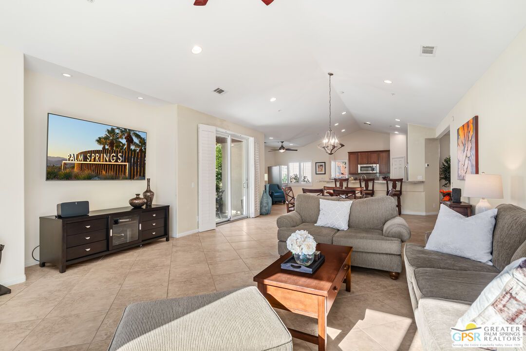 Chandelier, Dining room, Interior, Kitchen, Living room, Pendant Lights, Recessed Lighting