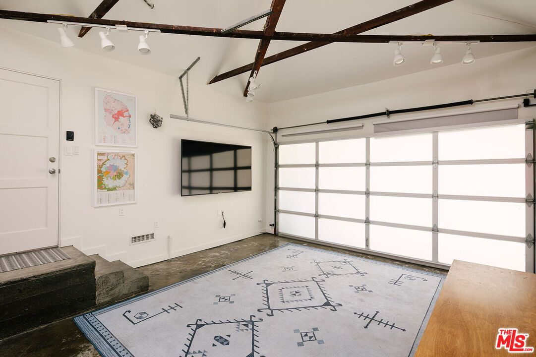 Interior, Wooden Beams