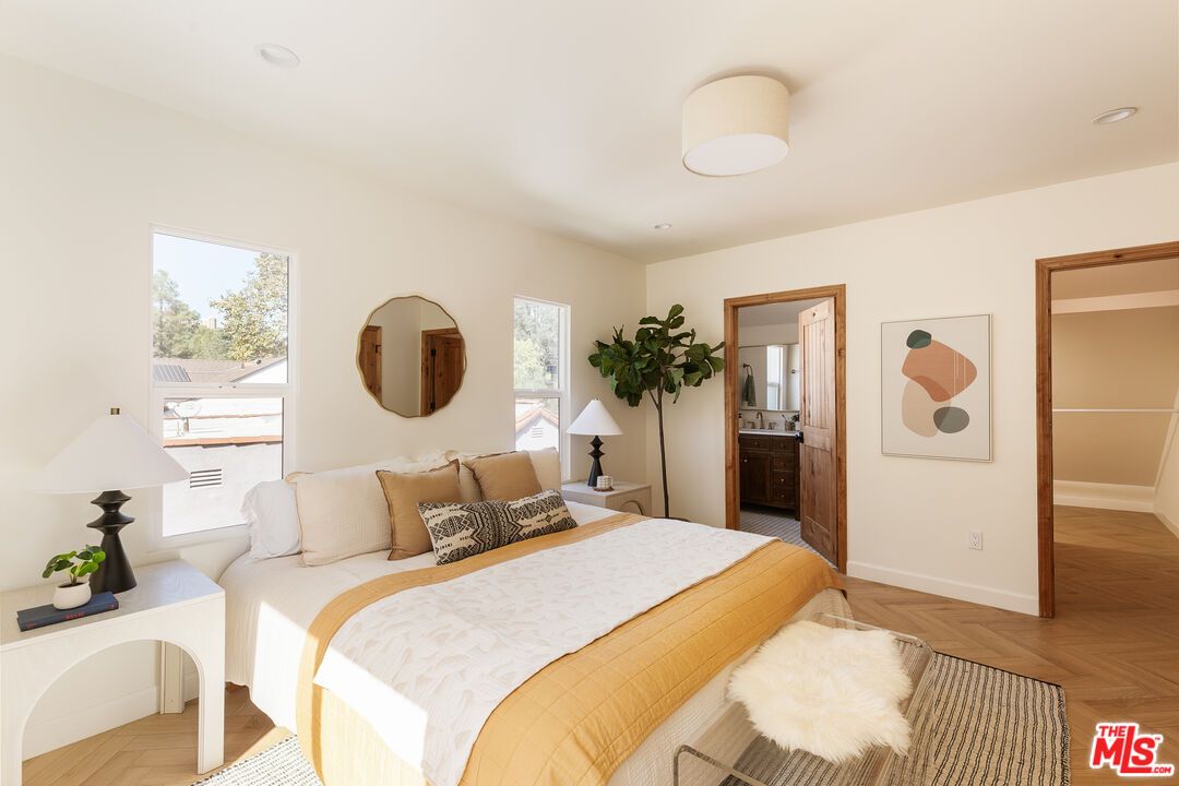 Bedroom, Interior, Recessed Lighting, Wood Texture Flooring