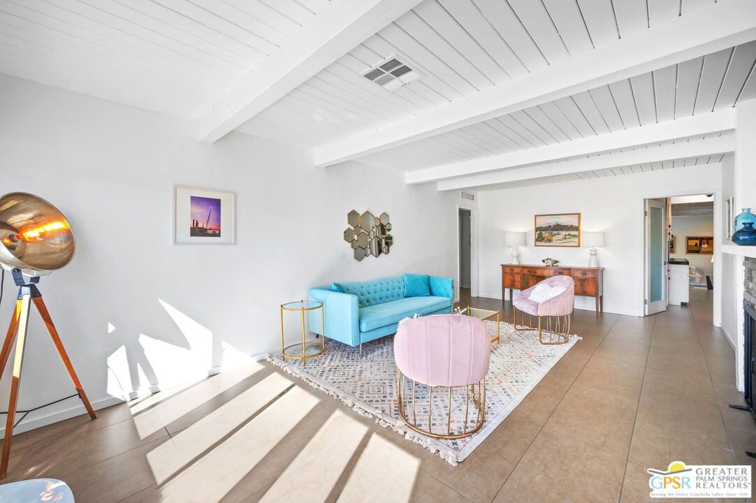 Fireplace, Interior, Living room