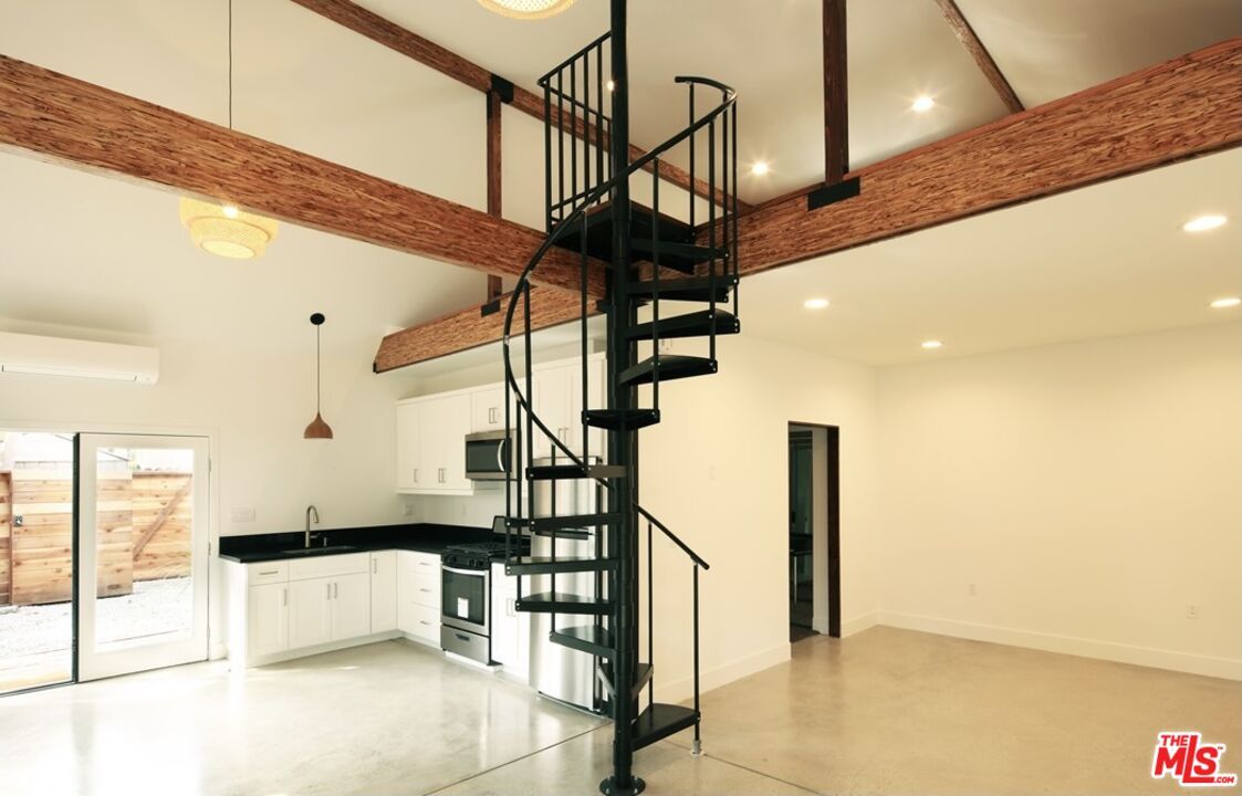 Interior, Kitchen, Pendant Lights, Recessed Lighting