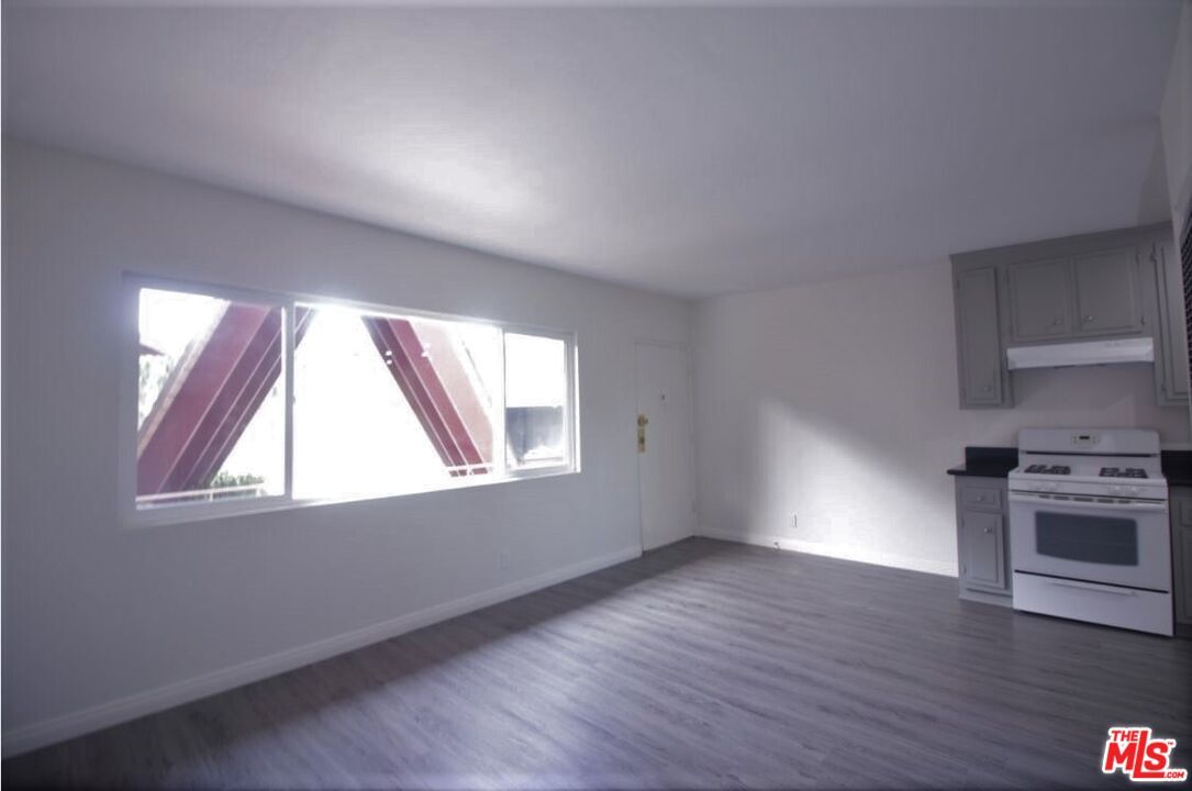 Empty room, Interior, Kitchen, Wood Texture Flooring