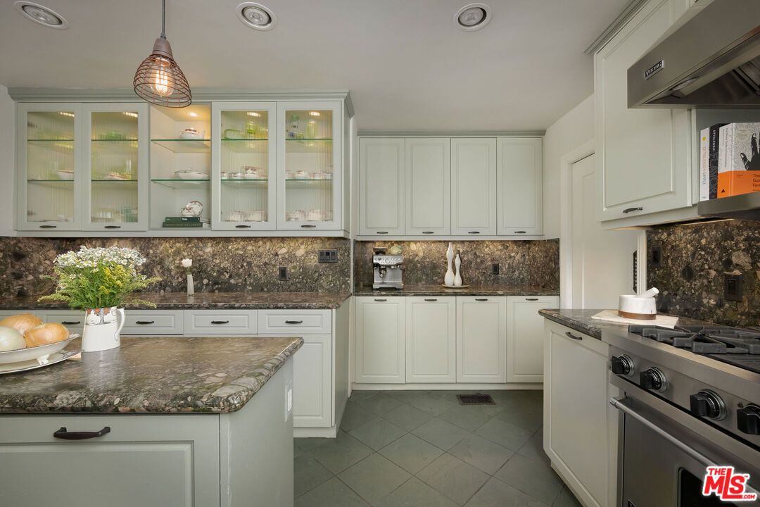 Interior, Kitchen, Pendant Lights, Recessed Lighting