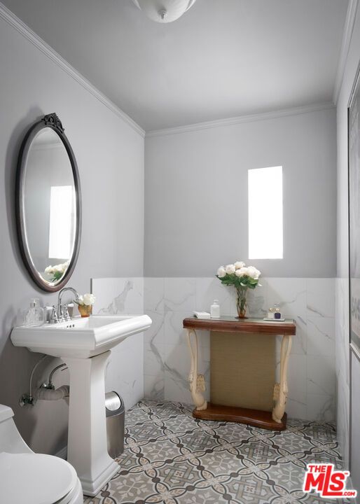 Bathroom, Interior, Marble Walls