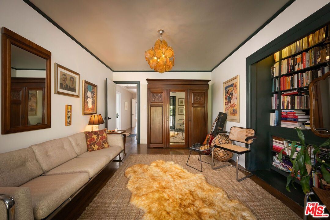 Interior, Living room, Pendant Lights, Wood Texture Flooring