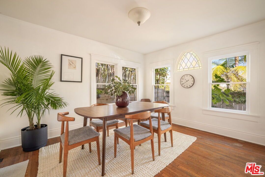 Dining room, Interior, Wood Texture Flooring