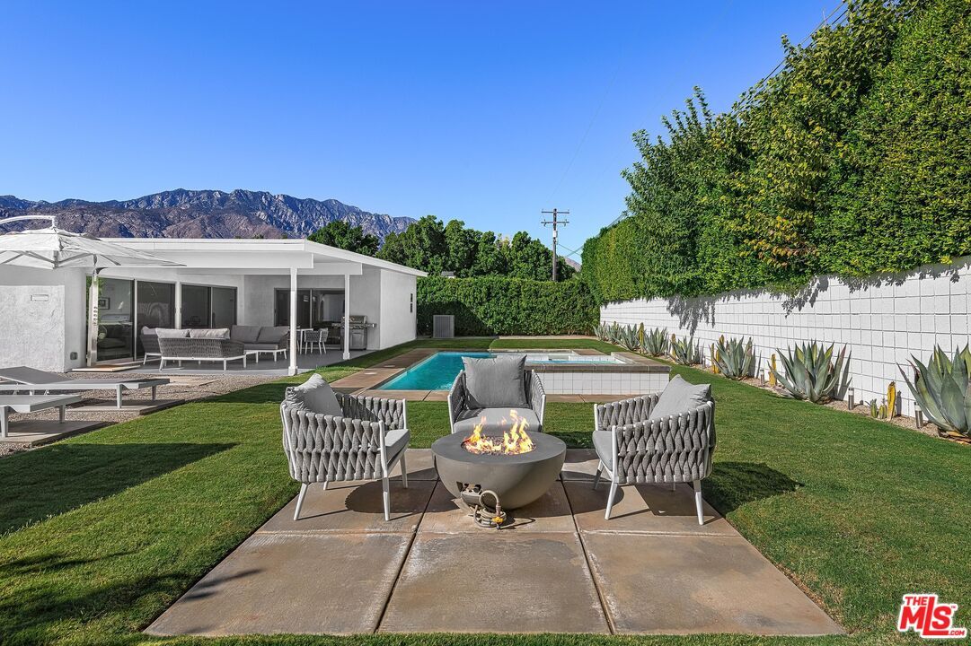 Backyard, Exterior, Pool