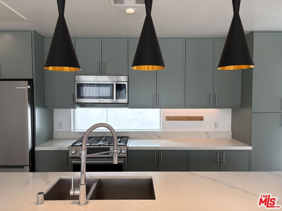 Interior, Kitchen, Pendant Lights, Recessed Lighting