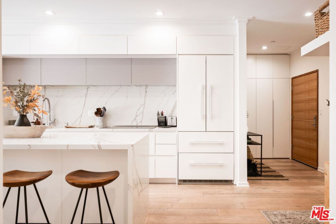 Interior, Kitchen, Marble Walls, Recessed Lighting, Wood Texture Flooring