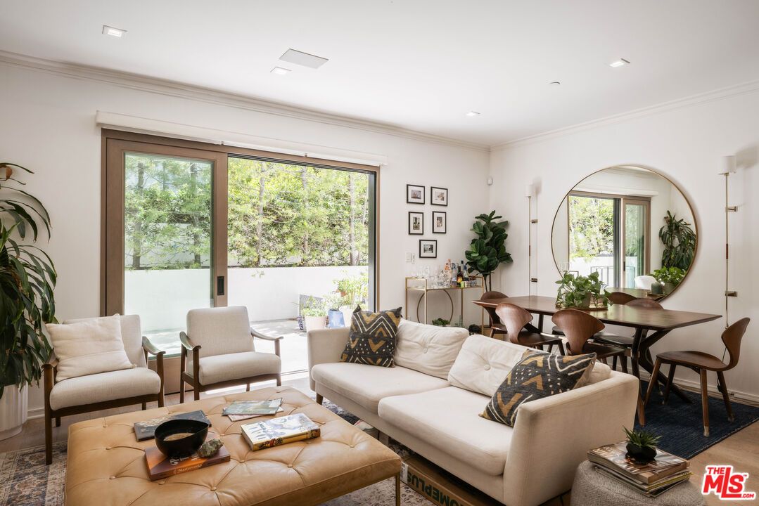 Dining room, Interior, Living room, Recessed Lighting