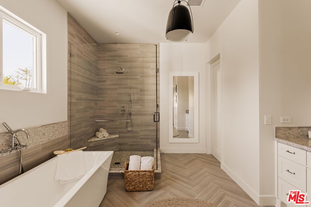 Bathroom, Free Standing Baths, Glass Shower, Interior, Recessed Lighting, Wood Texture Flooring