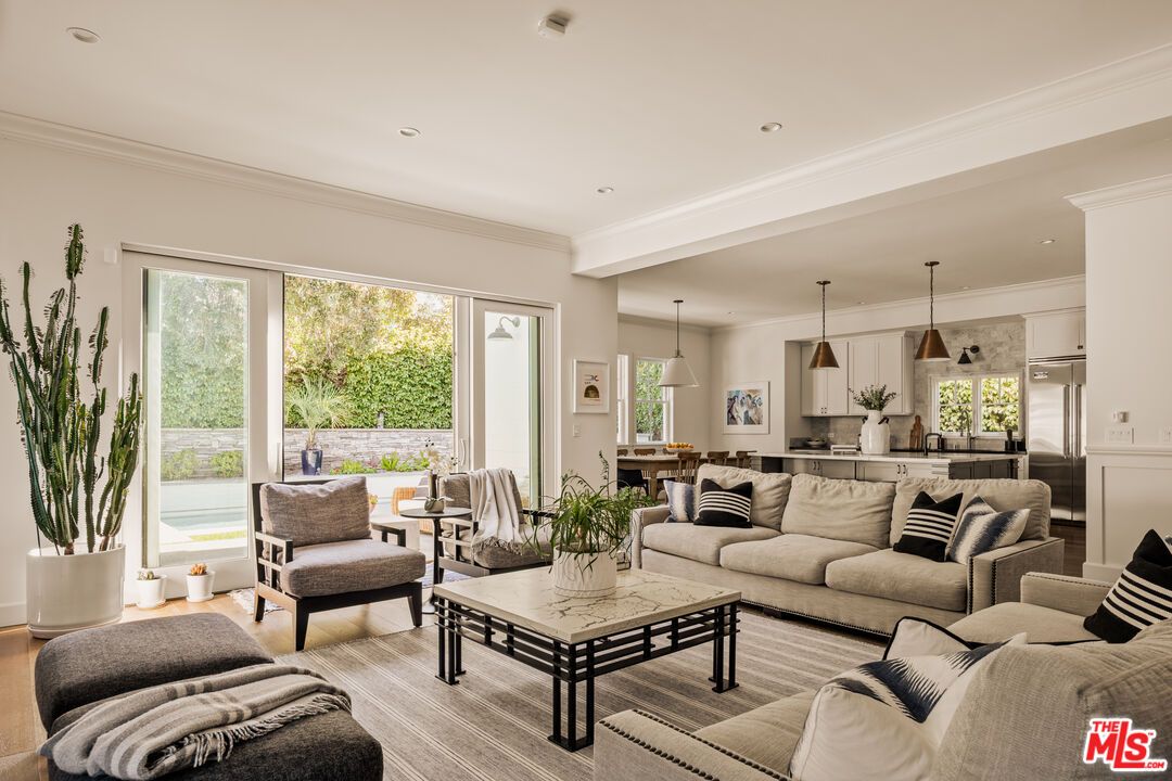 Interior, Kitchen, Living room, Pendant Lights, Recessed Lighting