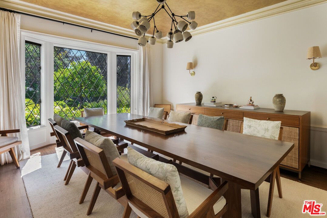Dining room, Interior, Wood Texture Flooring