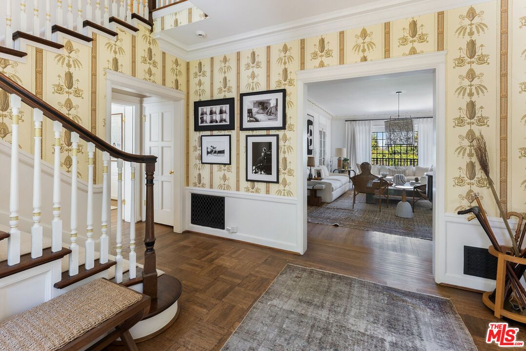 Chandelier, Interior, Living room, Wood Texture Flooring