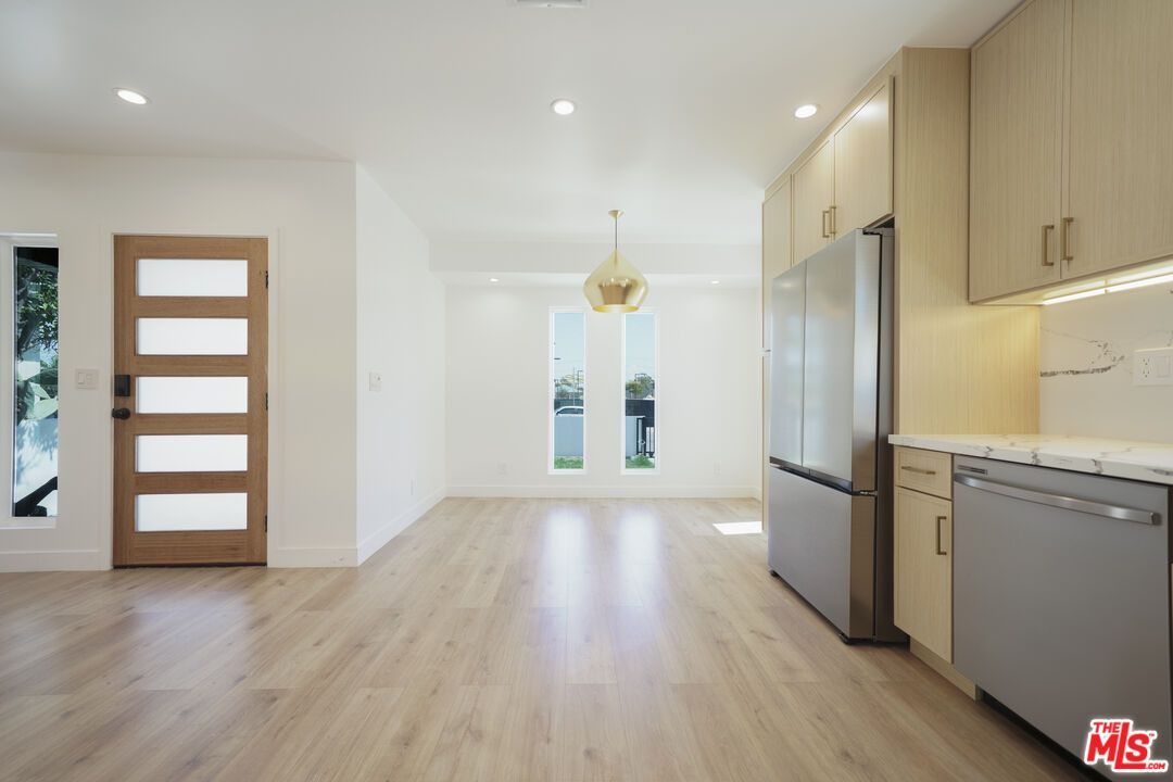 Interior, Kitchen, Pendant Lights, Recessed Lighting, Wood Texture Flooring