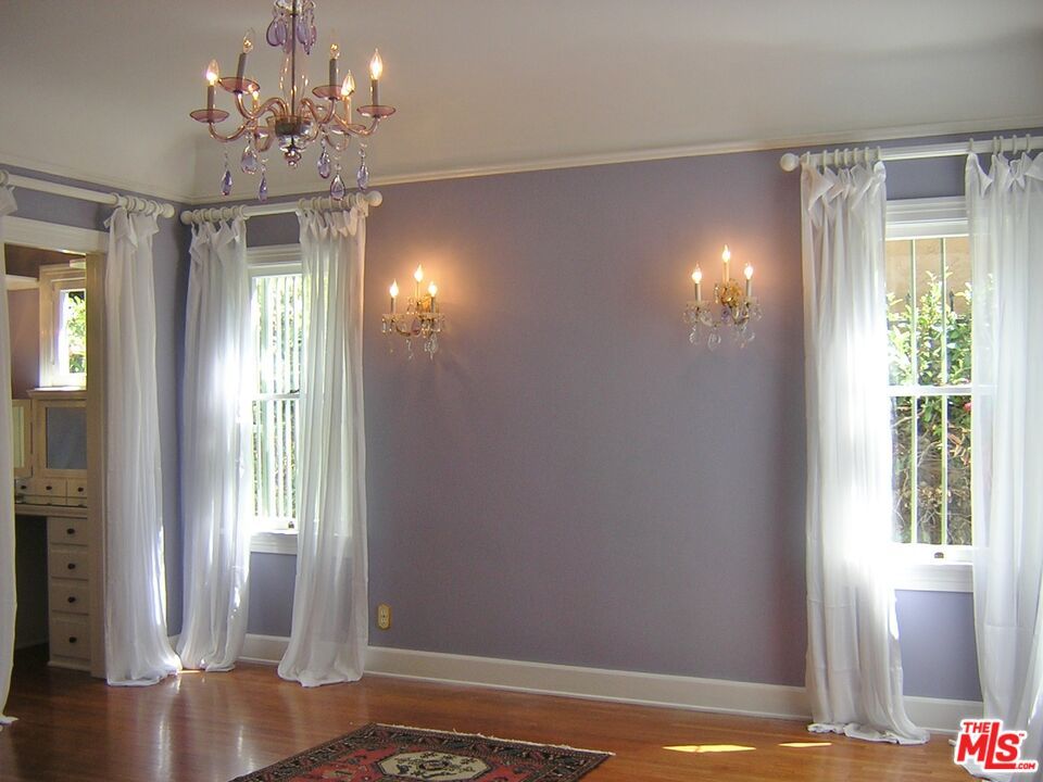 Chandelier, Empty room, Interior, Wood Texture Flooring