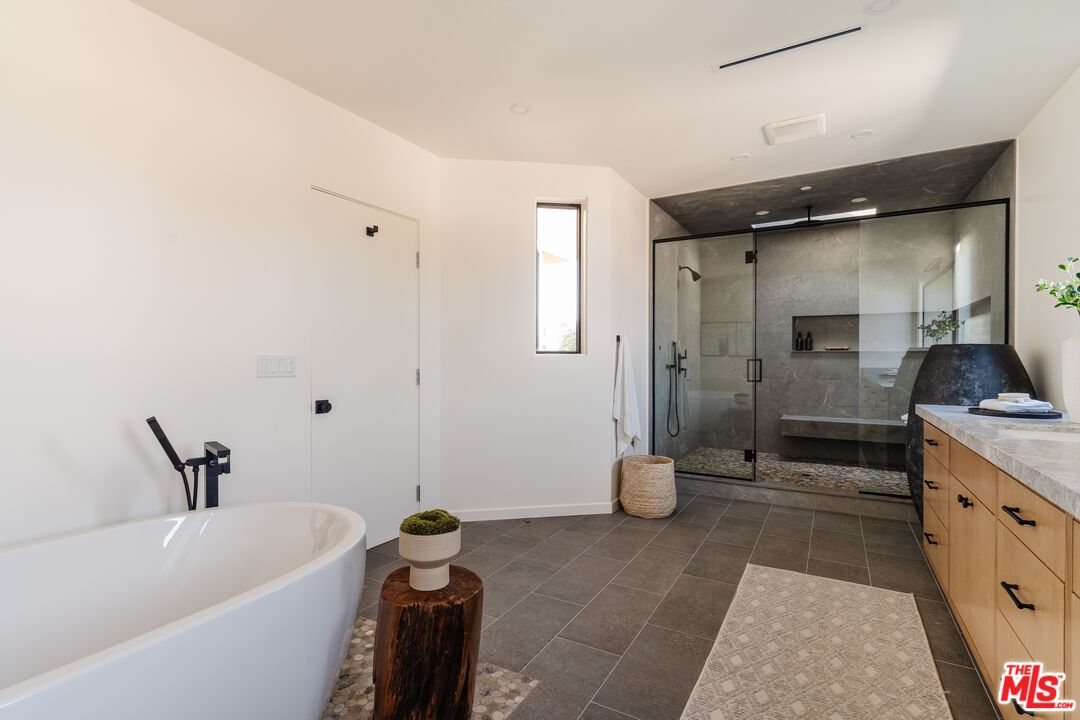 Bathroom, Dual Sink Vanities, Free Standing Baths, Glass Shower, Interior, Recessed Lighting