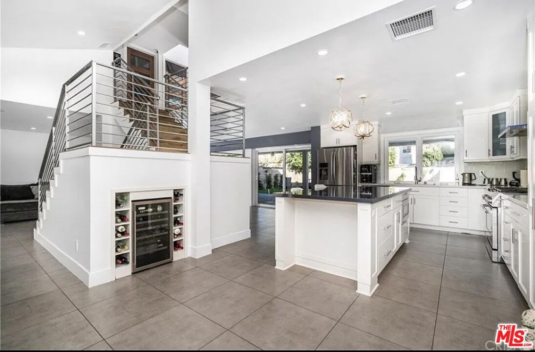 Chandelier, Interior, Kitchen, Recessed Lighting