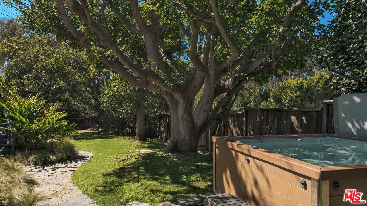 Backyard, Exterior, Hot Tub