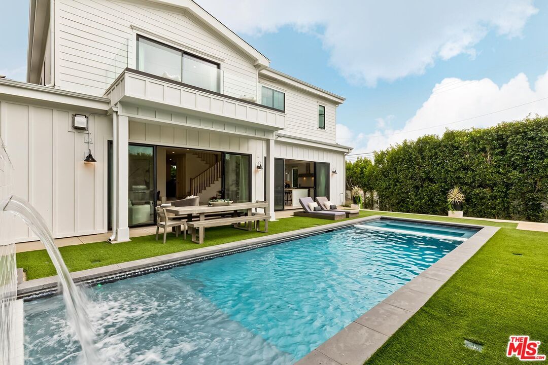 Backyard, Exterior, Pool