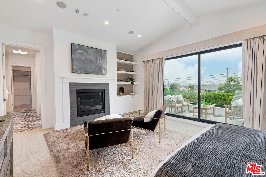 Bedroom, Fireplace, Interior, Recessed Lighting