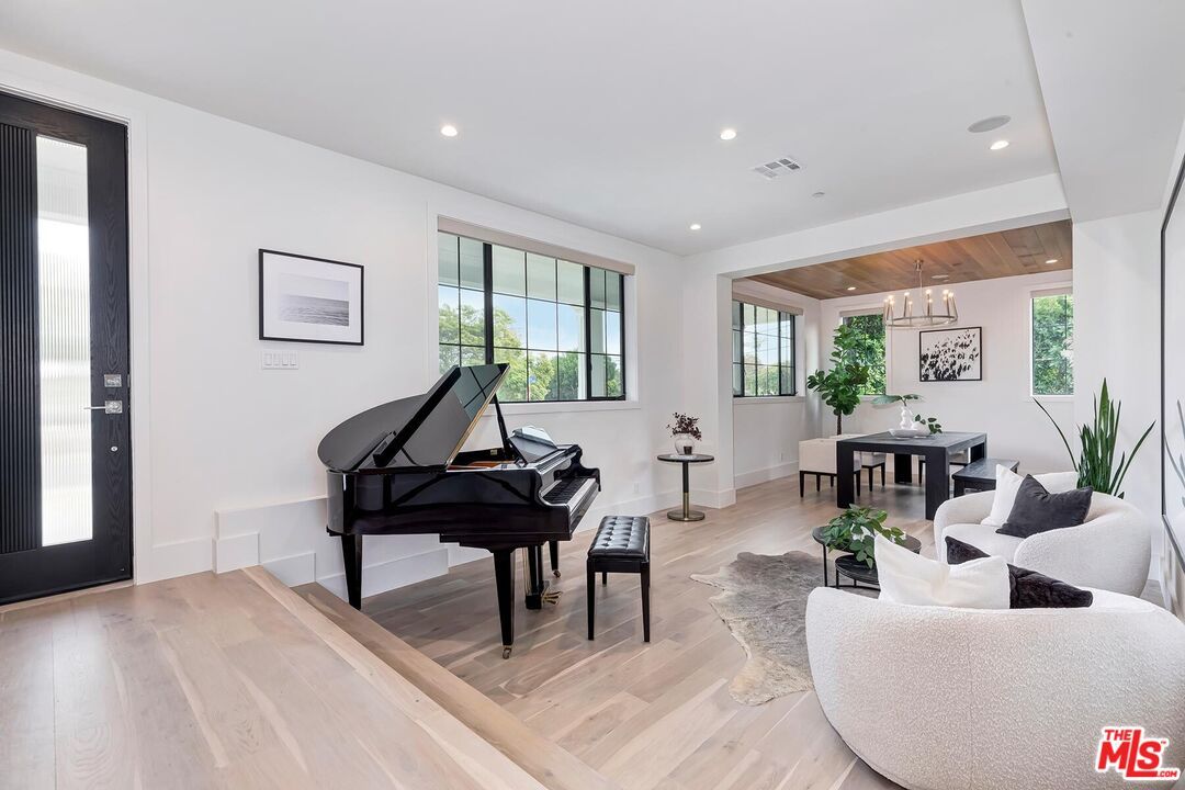 Dining room, Interior, Living room, Piano, Recessed Lighting, Wooden Ceilings, Wood Texture Flooring