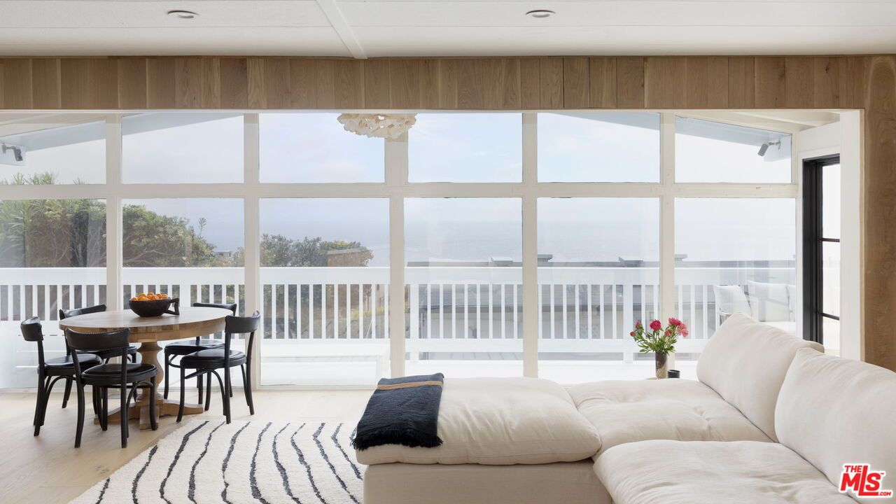 Dining room, Interior, Recessed Lighting, Water, Wood Texture Flooring