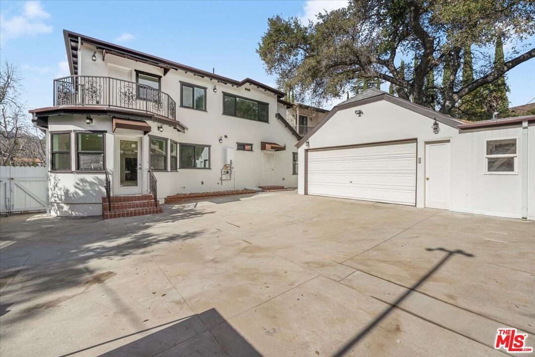 Attached, Detached Garage, Exterior, Facade, Spanish Mediterranean