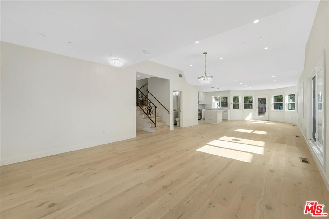 Chandelier, Empty room, Interior, Pendant Lights, Recessed Lighting, Wood Texture Flooring