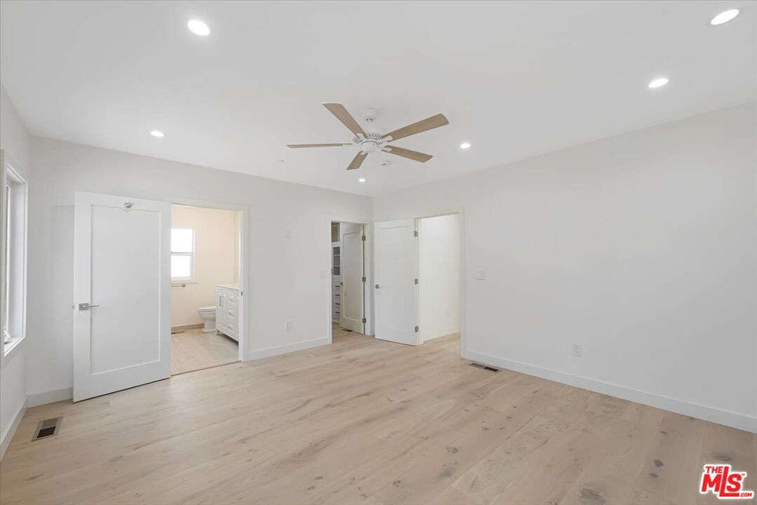 Bathroom, Empty room, Interior, Recessed Lighting, Wood Texture Flooring
