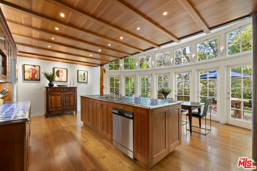 Interior, Kitchen, Recessed Lighting, Stainless Steel Appliances, Wooden Beams, Wooden Ceilings, Wood Texture Flooring