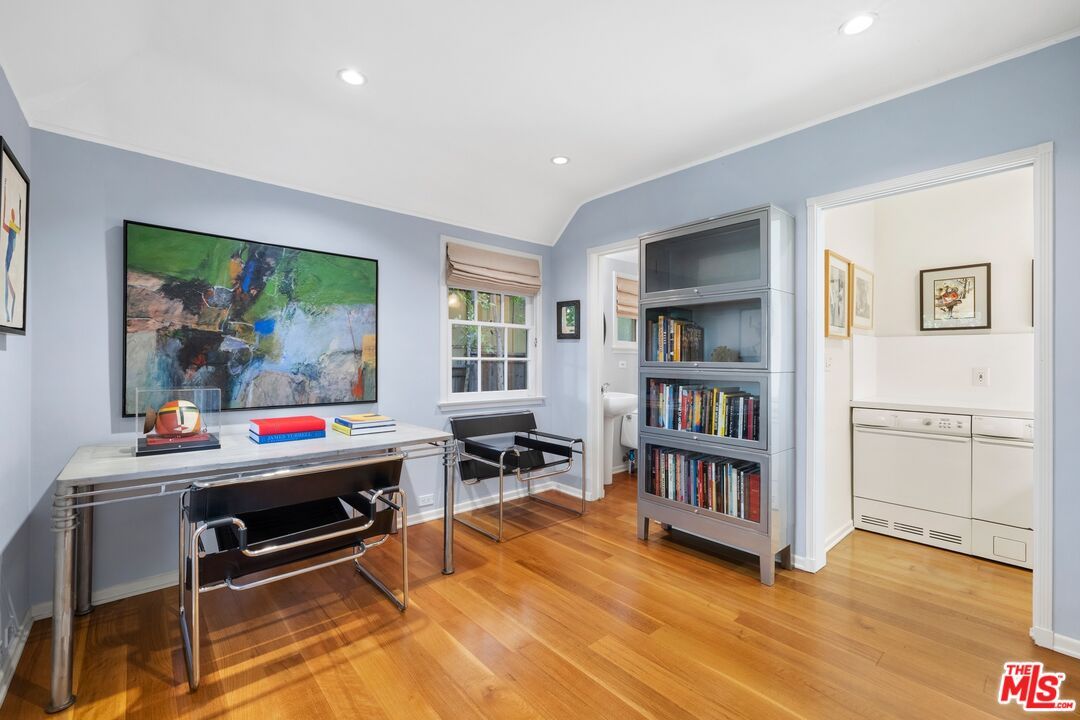 Home Office, Interior, Recessed Lighting, Wood Texture Flooring