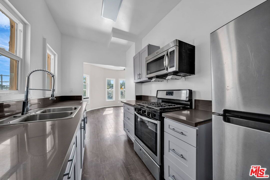 Interior, Kitchen, Stainless Steel Appliances, Wood Texture Flooring