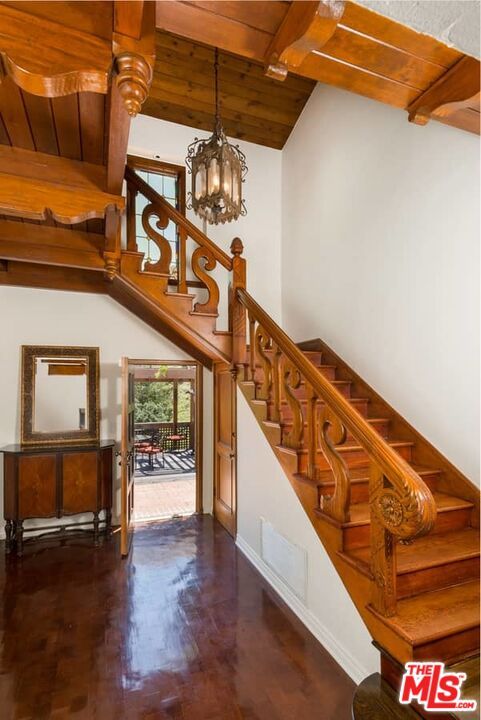Interior, Pendant Lights, Wooden Beams, Wooden Ceilings, Wood Texture Flooring