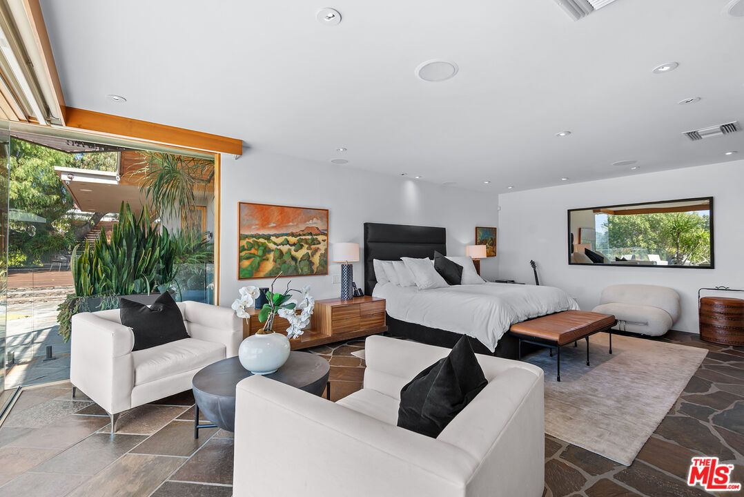 Bedroom, Interior, Living room, Recessed Lighting