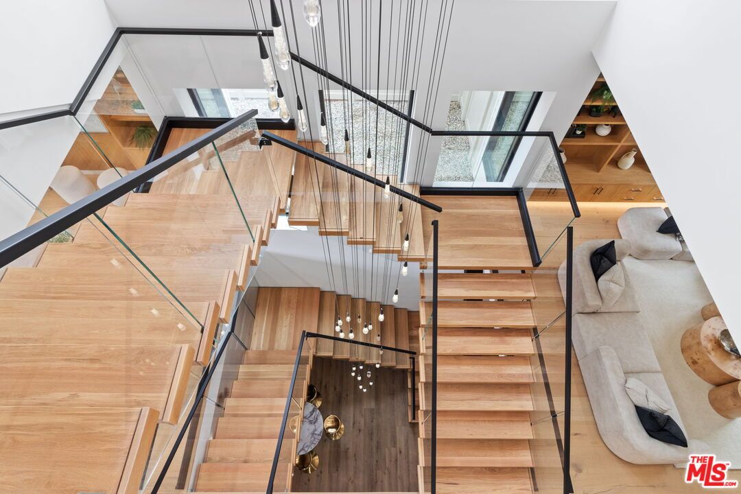 Interior, Pendant Lights, Wood Texture Flooring